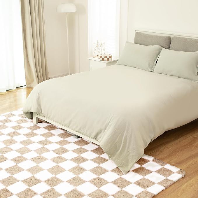Super Soft Rug for Bedroom, 5x8 Ft Beige and White Area Rug Classic Checkered Shaggy Anti-Skid High Pile Soft Fluffy Rug Fuzzy Carpet for Living Room Bedroom Kids Room Nursery, Dorm Home Decor