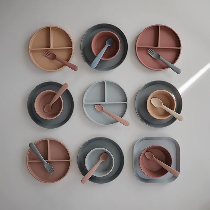 mushie Square Dinnerware Plates for Kids | Made in Denmark, Set of 2 (Cloud)